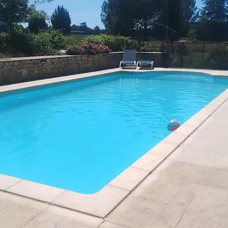 2 Tatil Evi Laudogne